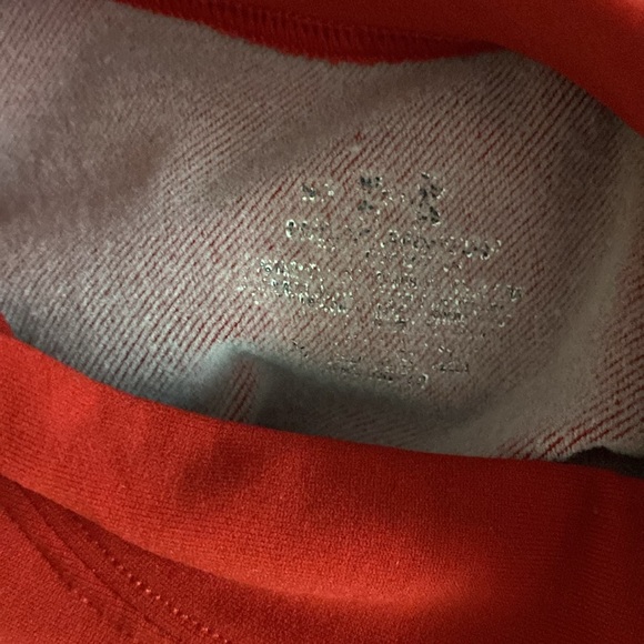 Dark red Under Amour fitted long-sleeve base layer shirt - Picture 16 of 17